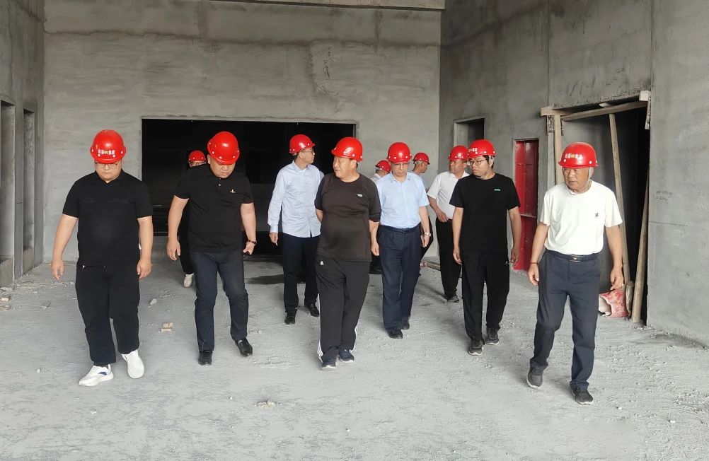 永利欢乐娱人城建设集团董事局主席率集团考察团赴新乡骨科医院项目开展专项调研指导
