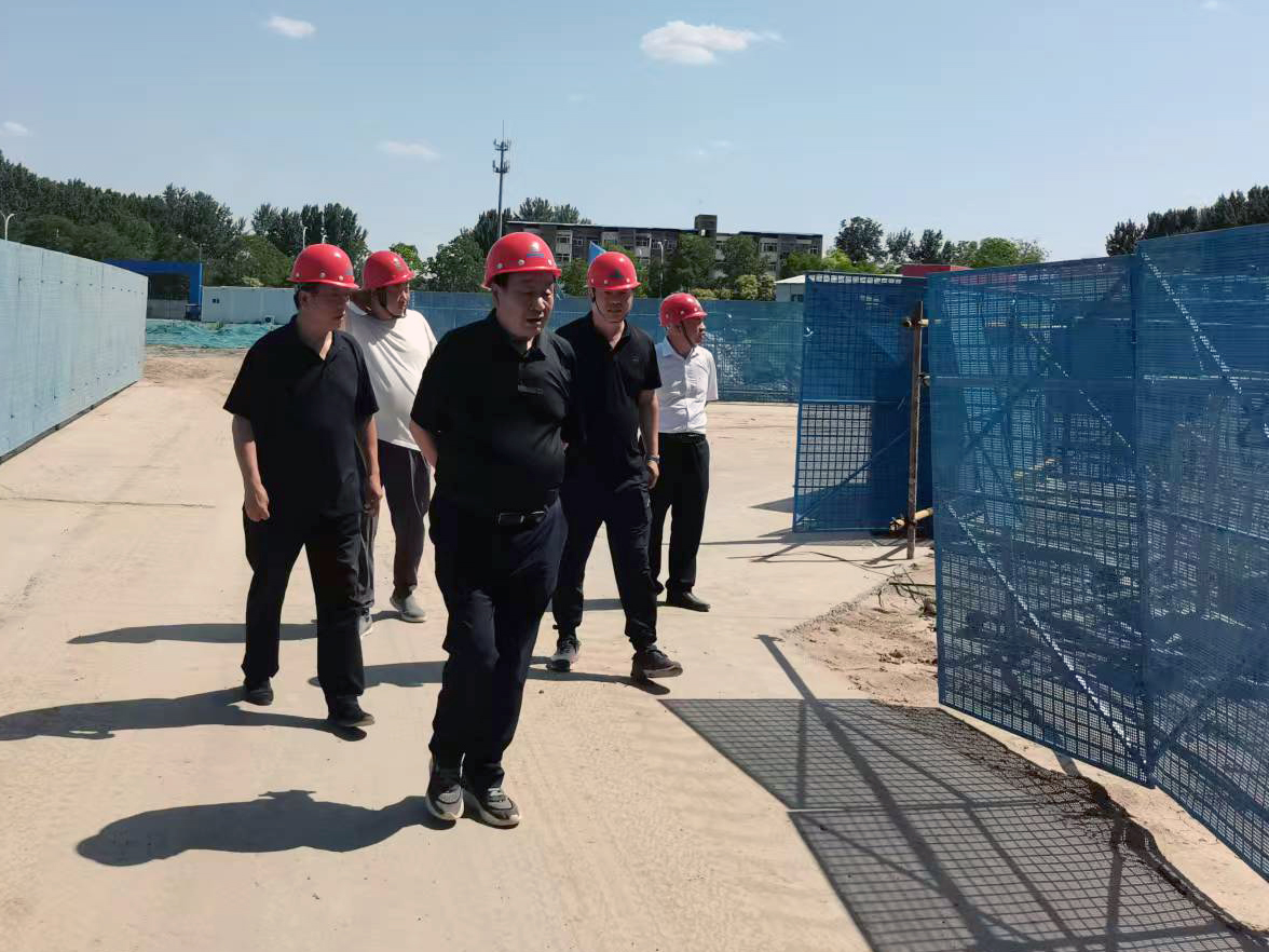 永利欢乐娱人城建设集团董事局主席王双对赴匡城景苑项目调研指导